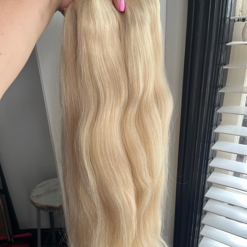 CLIP IN BELLA MI HAIR EXTENSIONS WORN ONCE for wedding!